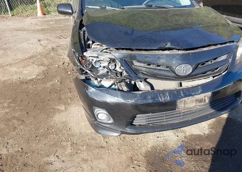 2013 Toyota Corolla S z USA, uszkodzony, nr VIN 2T1BU4EE9DC041229